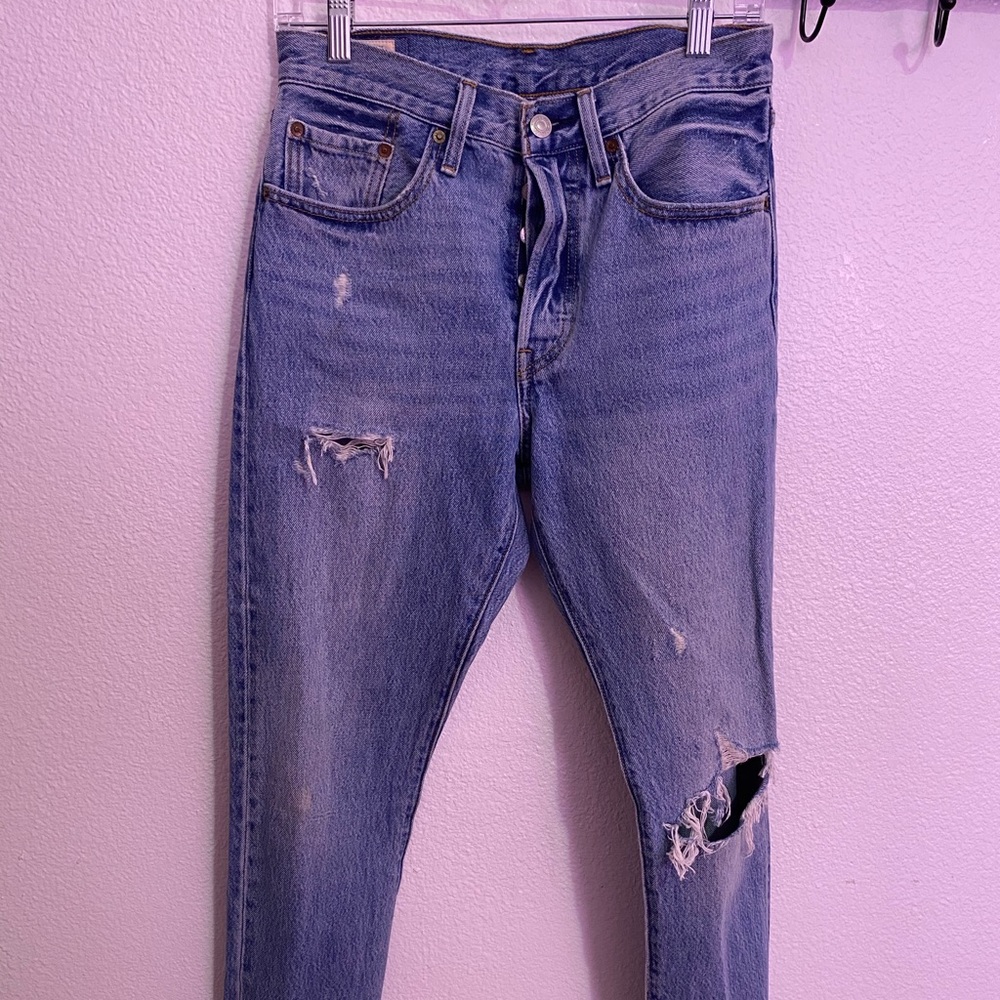 Levis
